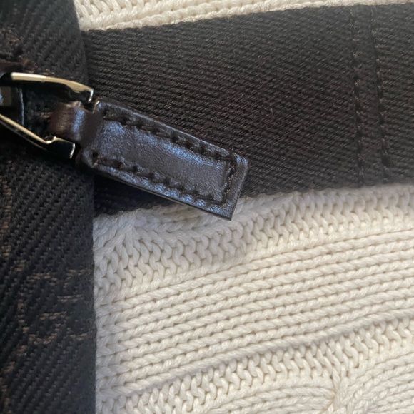 Authentic Gucci waist bum bag with dust bag - Picture 6 of 9